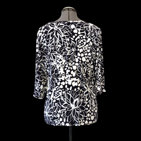 Black and white jersey knit top, medium, Carroll Reed - Picture 2 of 3